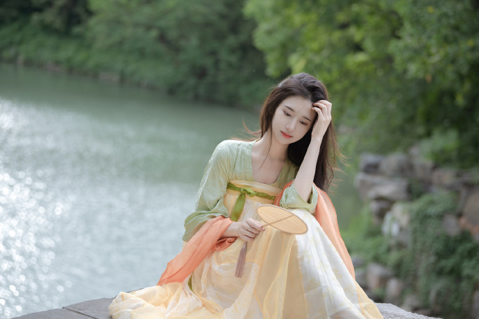 阳光姐妹淘 封面