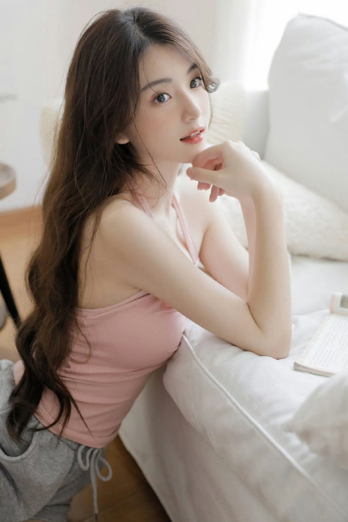 呼喊与细语 封面